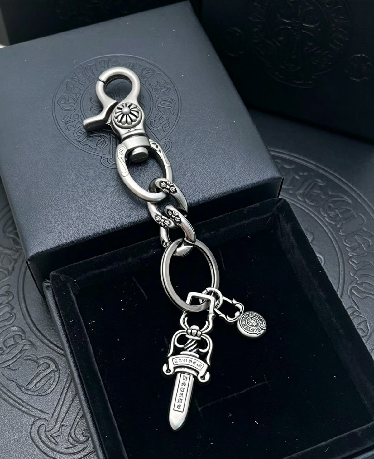 Dagger Multi-Use Chain Accessory – Dagger Detail – Design 07 front product view