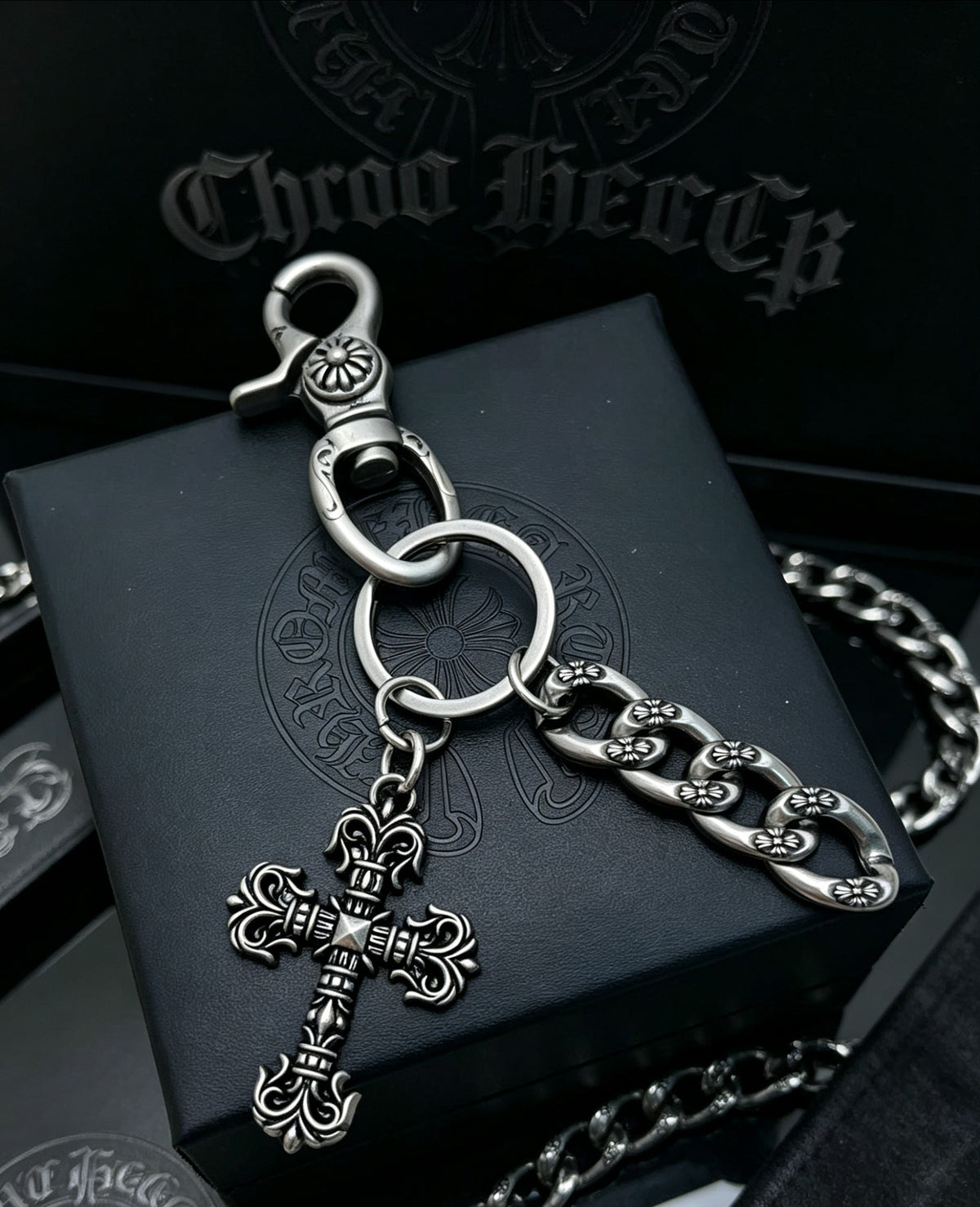 Cross Multi-Use Chain Accessory – Design 02 main product view