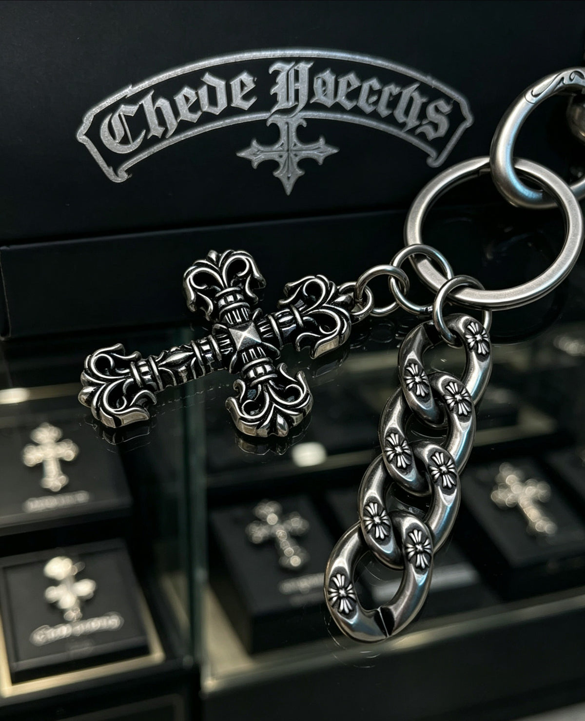 Cross Multi-Use Chain Accessory – Design 06 close-up detail