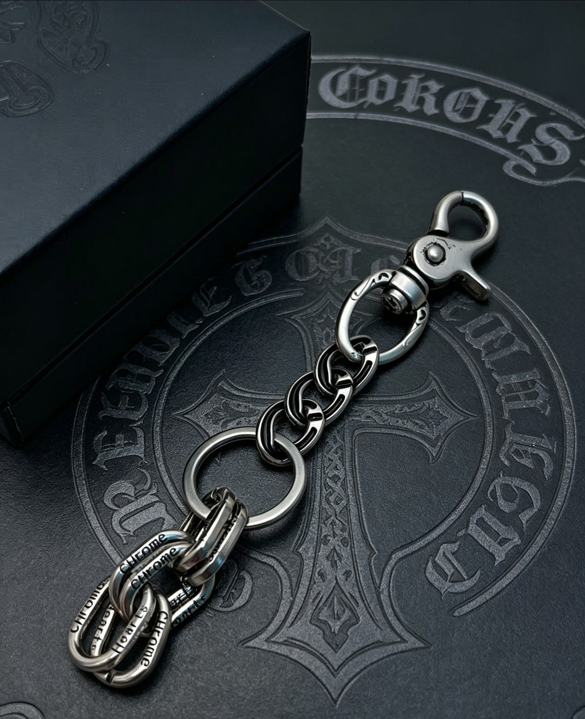 Floral Cross Multi-Use Chain Accessory – Design 01 side detail