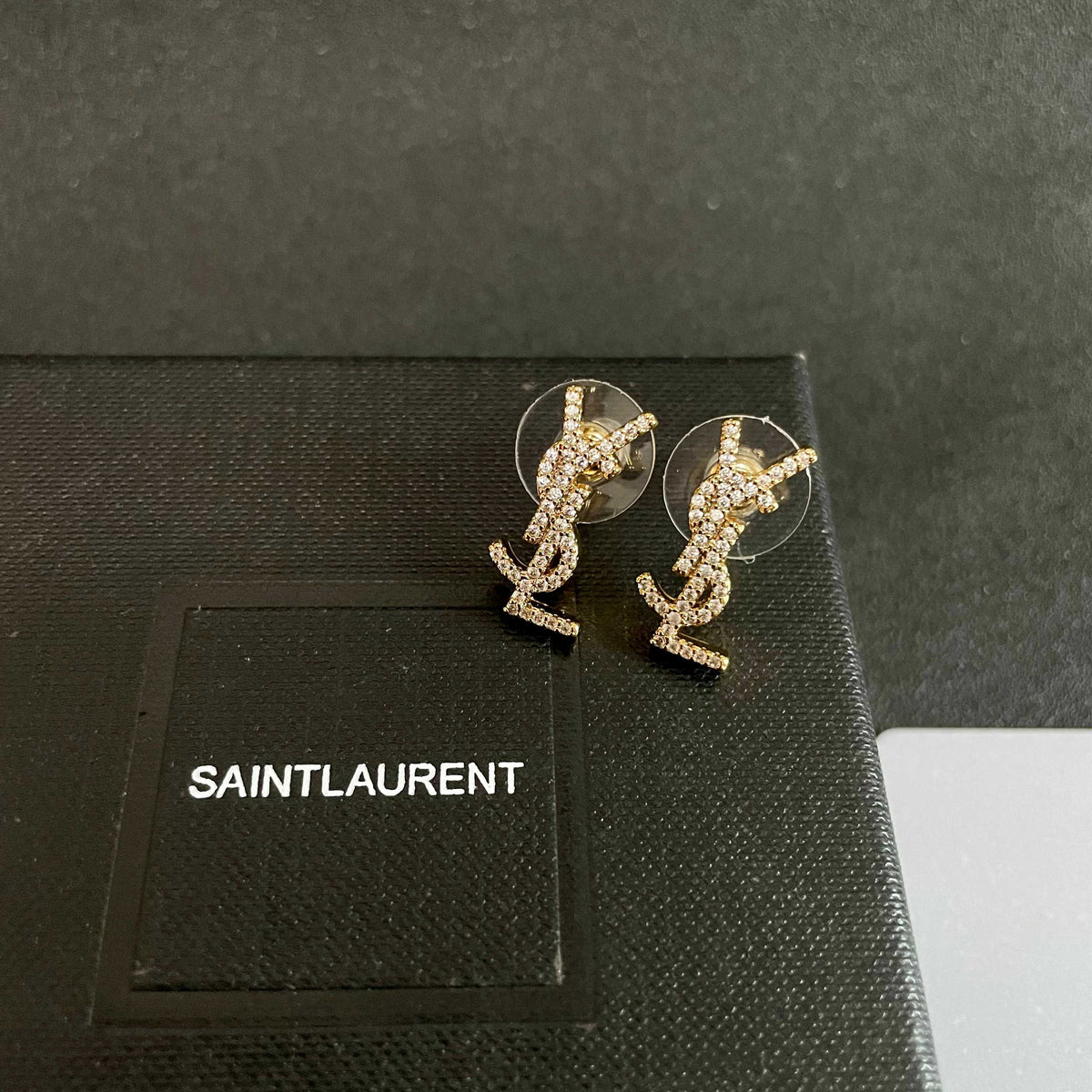 Geometric Emblem Stud Earrings in Silver-Tone – Vintage Detail – Design 009 detail view