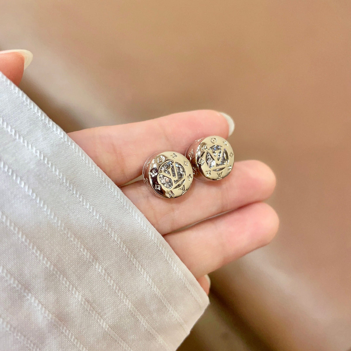 Geometric Emblem Stud Earrings in Gold-Tone – Design 039 side detail