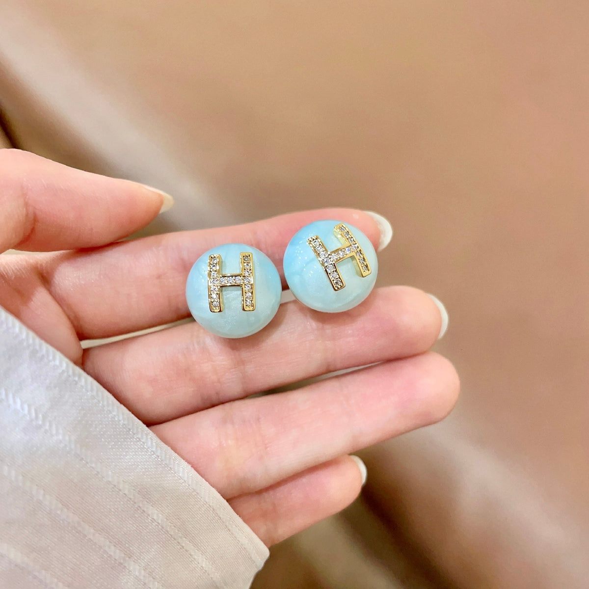 Horse Statement Earrings in Polished Metal-Tone – Design 001 side detail