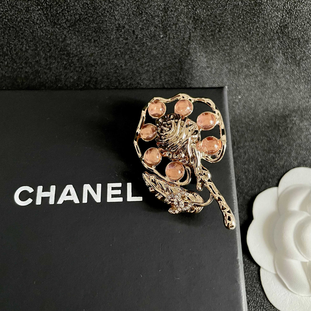 Signature Emblem Brooch in Polished Metal-Tone – Design 054 detail view