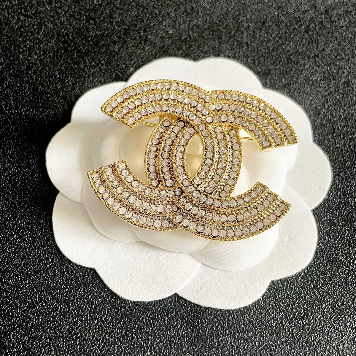 Signature Emblem Brooch in Polished Metal-Tone – Design 052 front product view