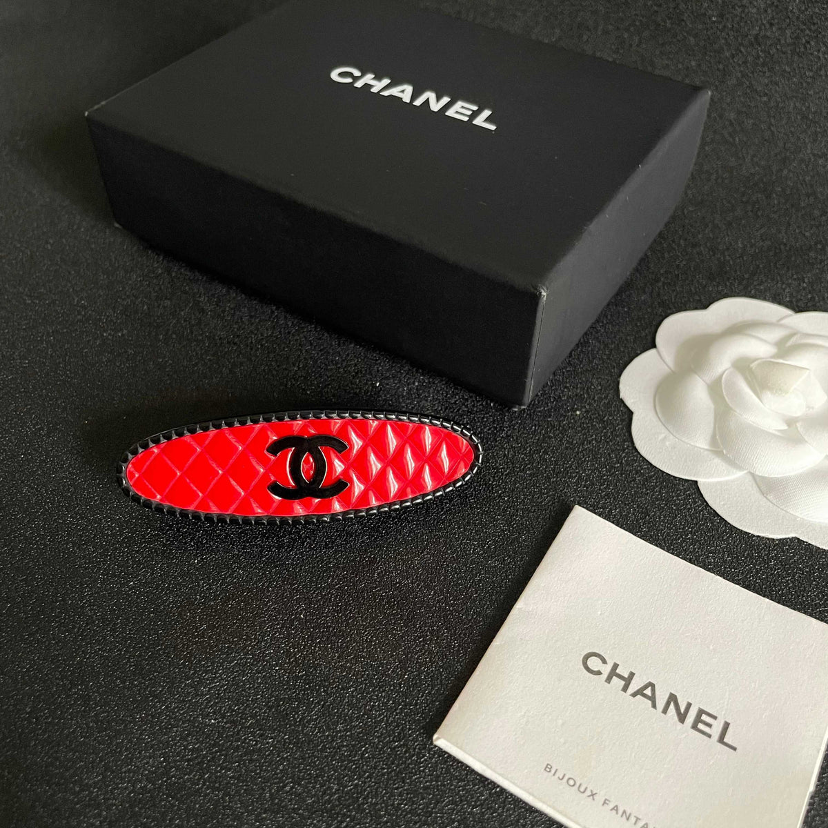 Double-C Emblem Hair Clip – Design 008 close-up detail