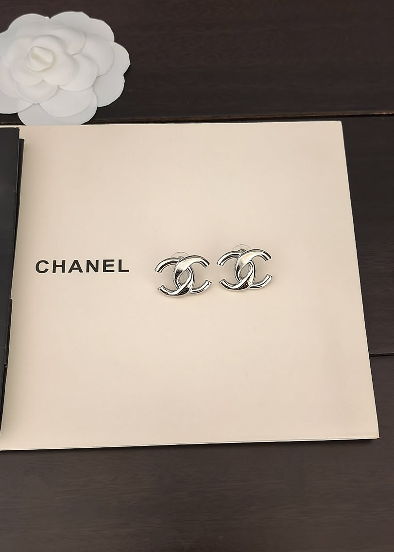 Signature Emblem Stud Earrings in Gold-Tone – White Detail – Design 007 close-up detail