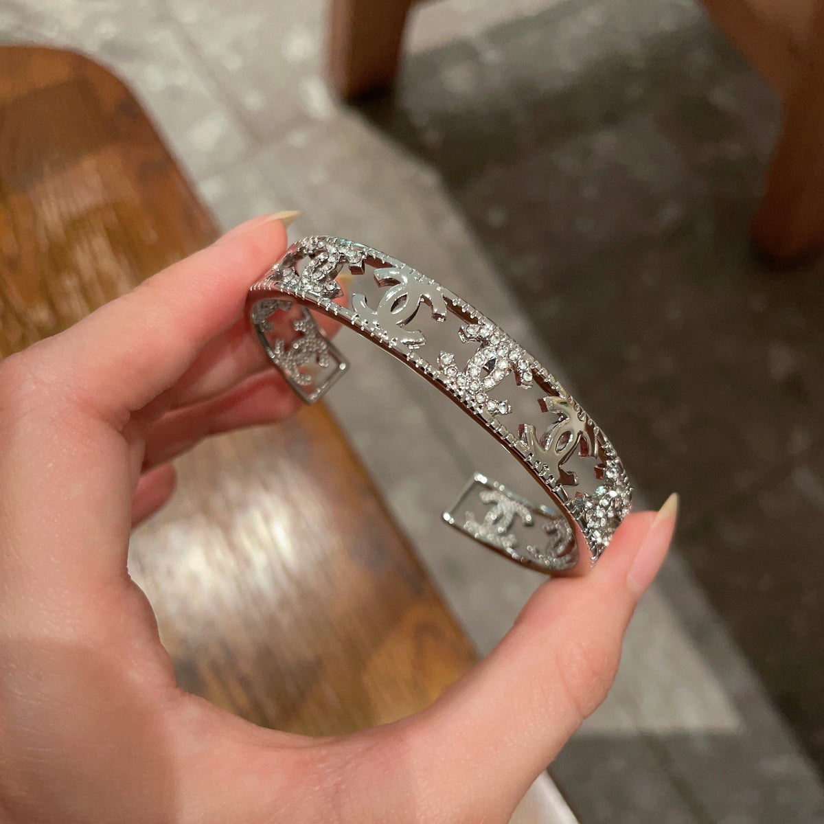 Letter Bangle in Polished Metal-Tone – Red Detail side detail