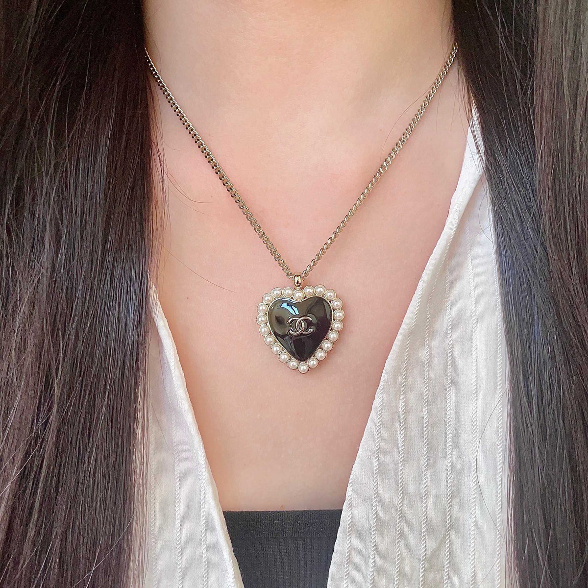 Double-C Emblem Pearl-Detail Pendant Necklace – Pearl Detail – Design 081 detail view