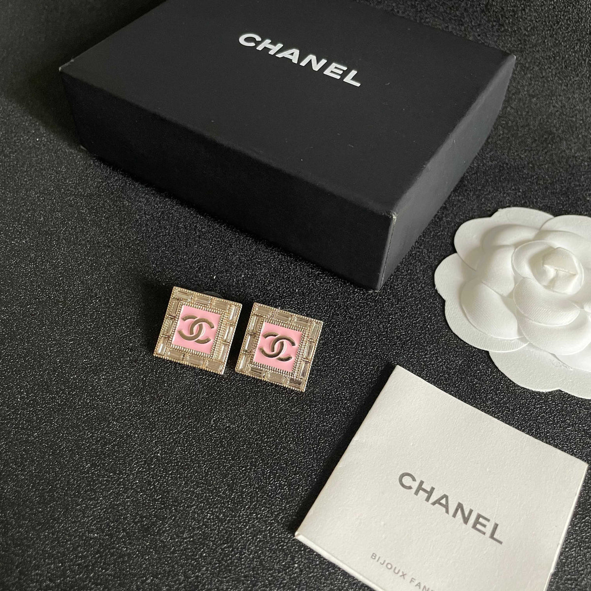 Double-C Emblem Stud Earrings in Polished Metal-Tone – Design 401 close-up detail