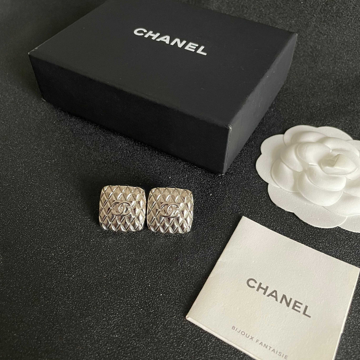 Double-C Emblem Stud Earrings in Polished Metal-Tone – Design 397 close-up detail