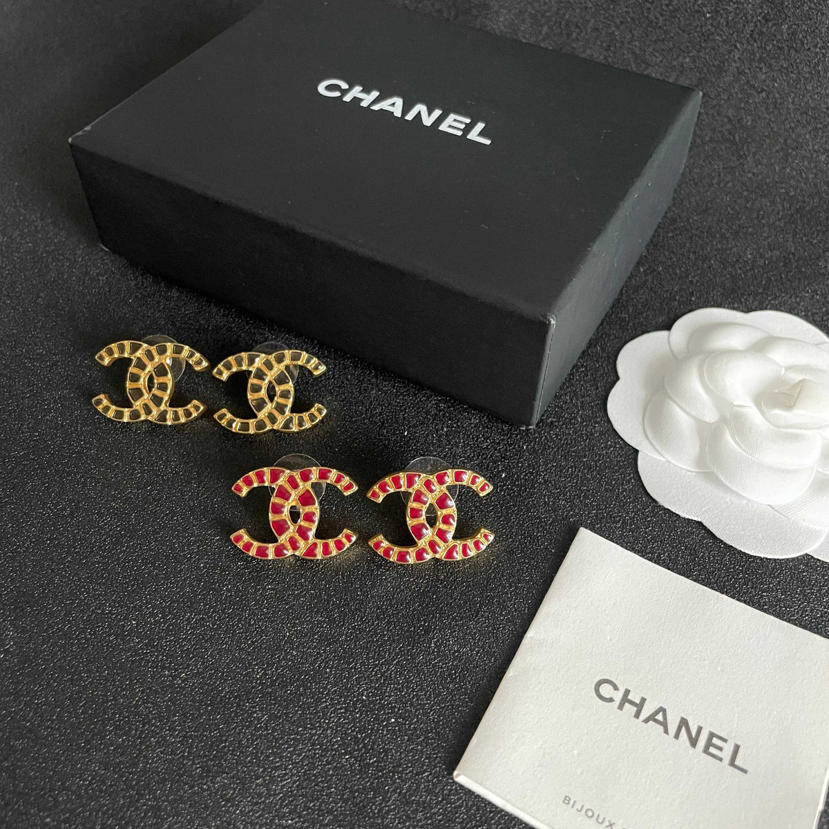 Double-C Emblem Stud Earrings in Polished Metal-Tone – Design 396 side detail