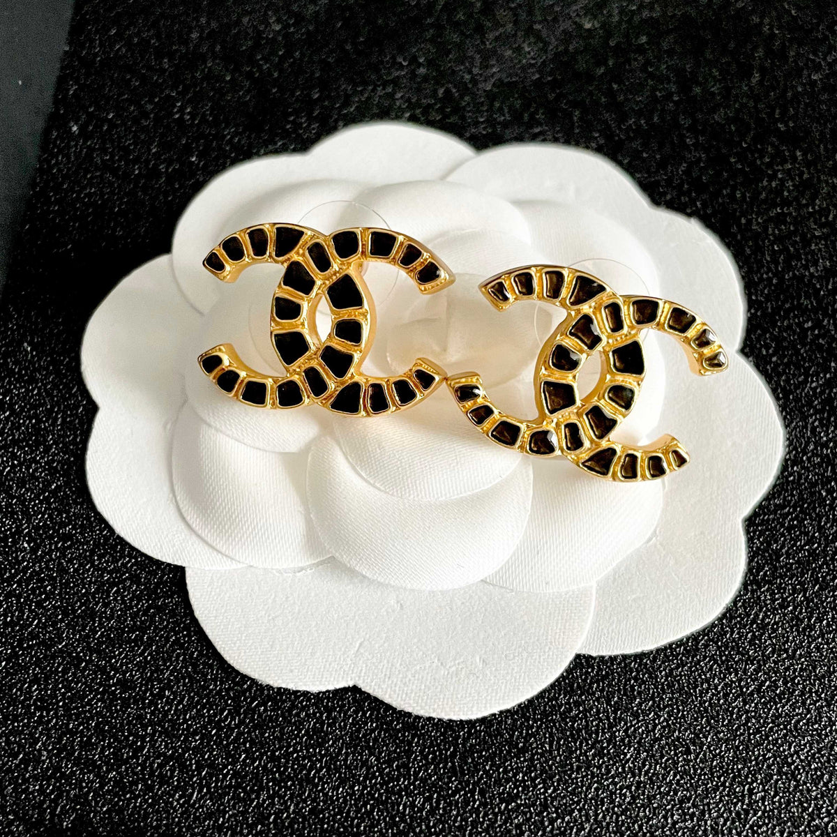 Double-C Emblem Stud Earrings in Polished Metal-Tone – Design 396 front product view