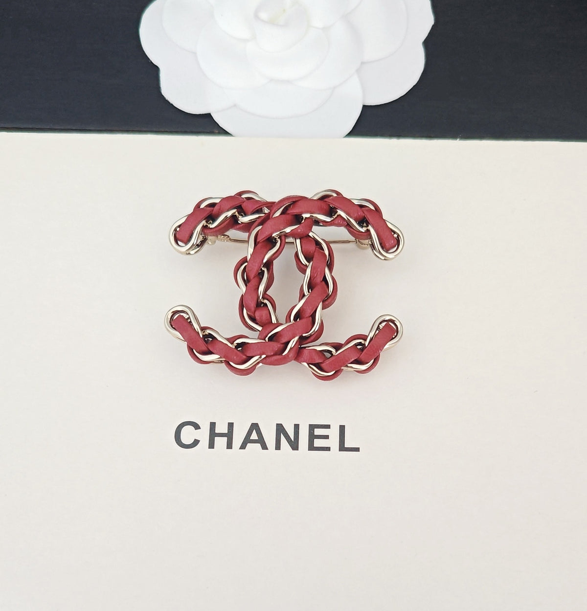 Signature Emblem Brooch in Gold-Tone – Red Detail – Design 002 side detail