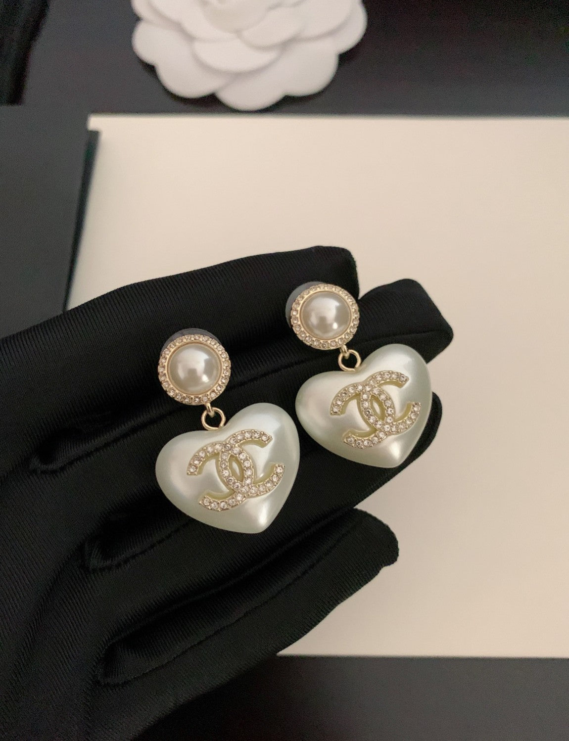 Heart Pearl-Detail Statement Earrings – Pearl Detail main product view