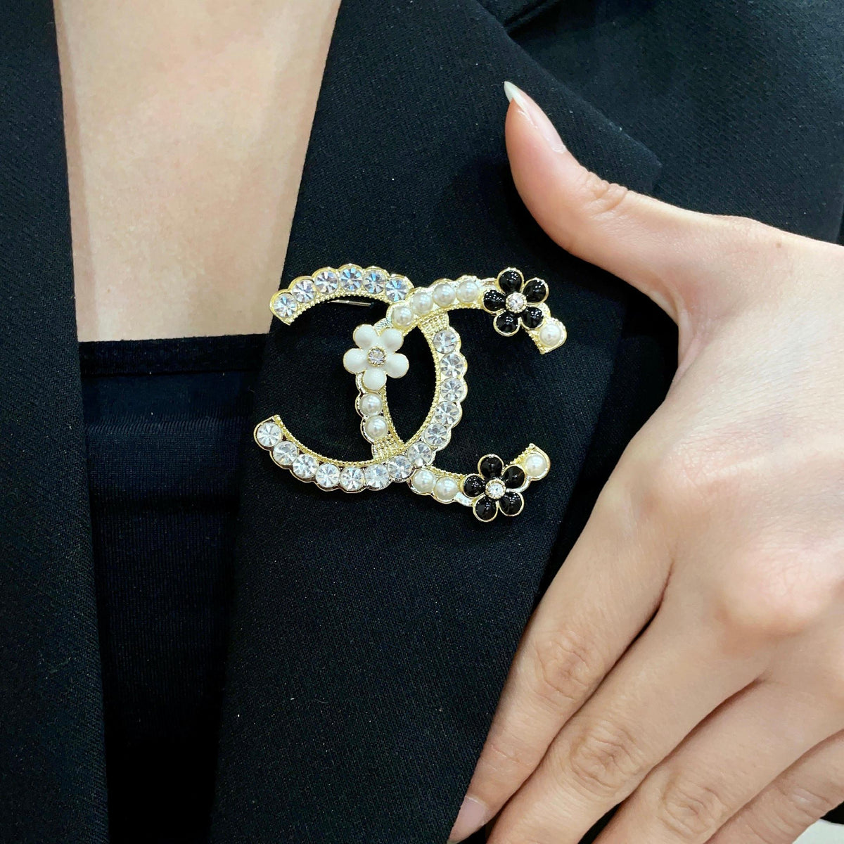 Signature Emblem Brooch in Polished Metal-Tone – Design 060 main product view