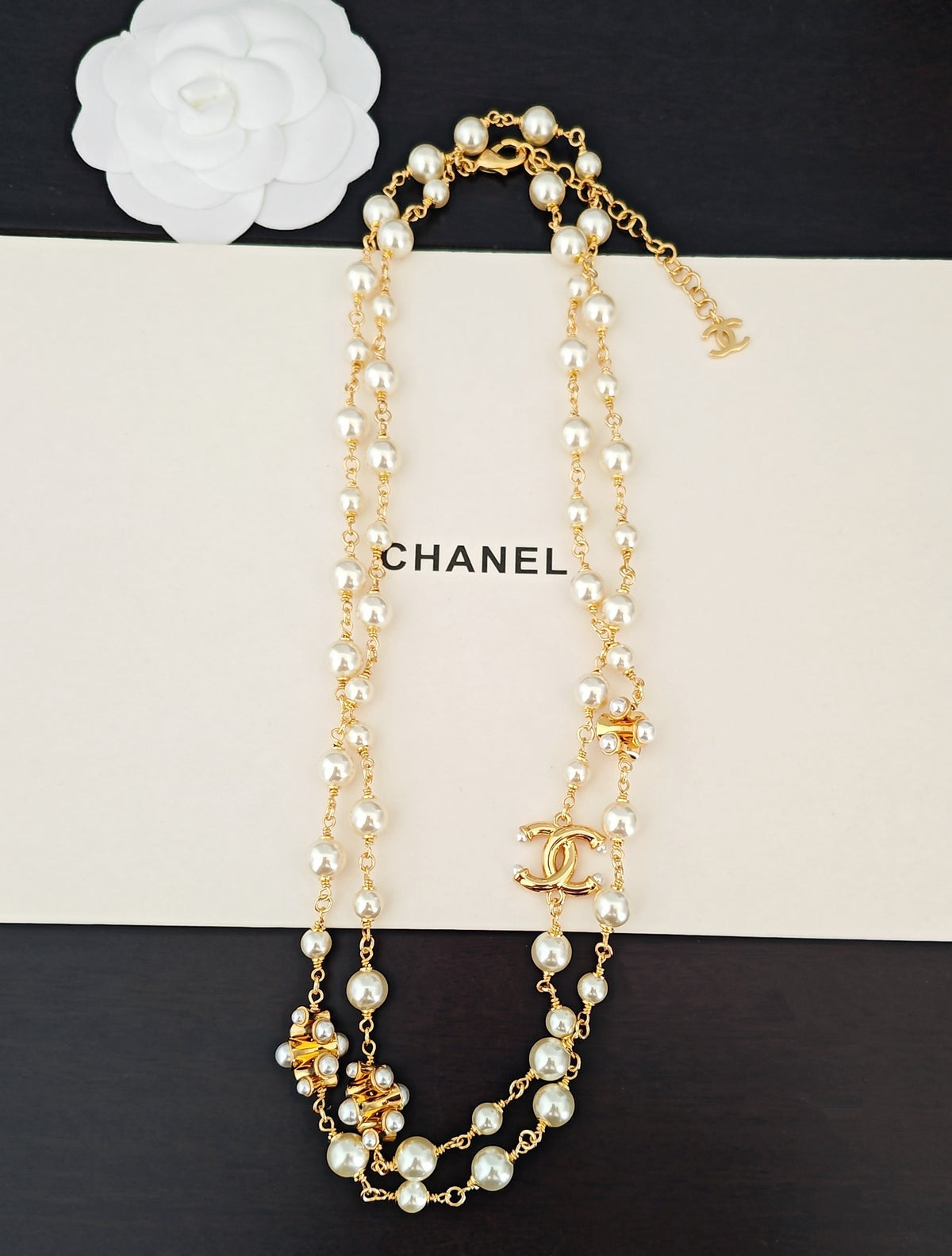 Pearl Pearl-Detail Pendant Necklace – Pearl Detail – Design 063 front product view