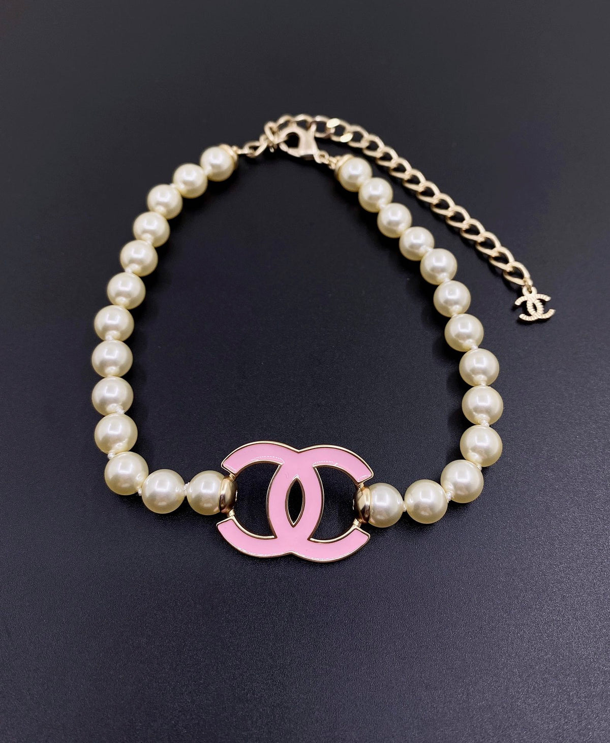 Pearl Pearl-Detail Pendant Necklace – Pearl Detail – Design 062 main product view