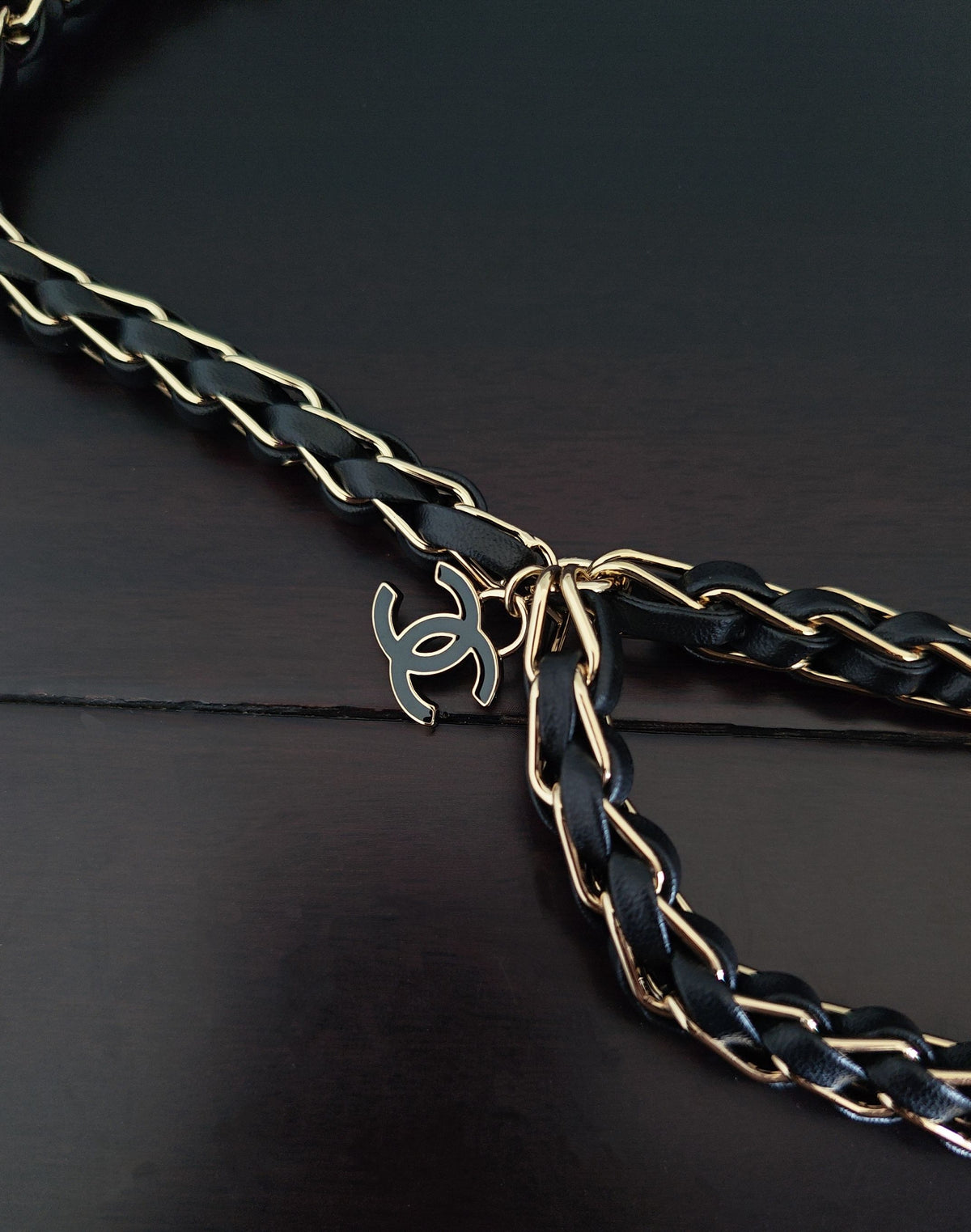 Signature Emblem Jewelry Accessory in Gold-Tone – Black Detail – Design 002 side detail