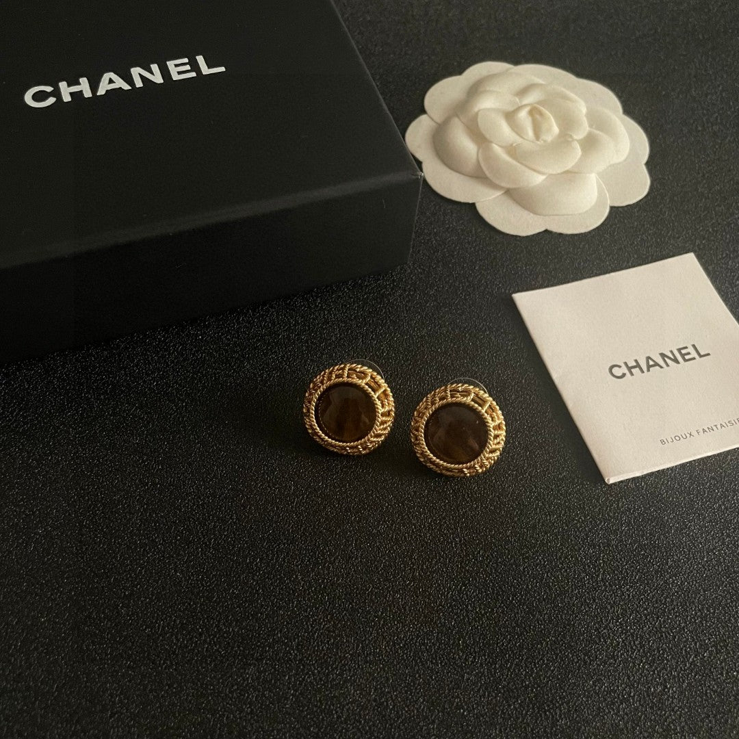 Double-C Emblem Stud Earrings in Polished Metal-Tone – Design 473 styled product view
