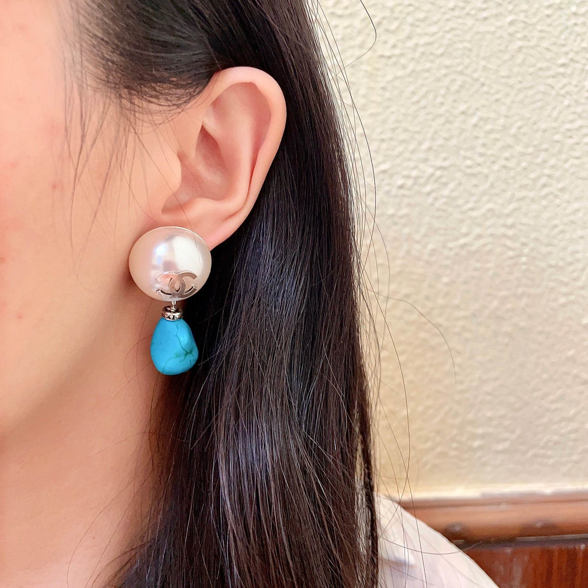 Double-C Emblem Pearl-Detail Statement Earrings – Pearl Detail – Design 031 detail view