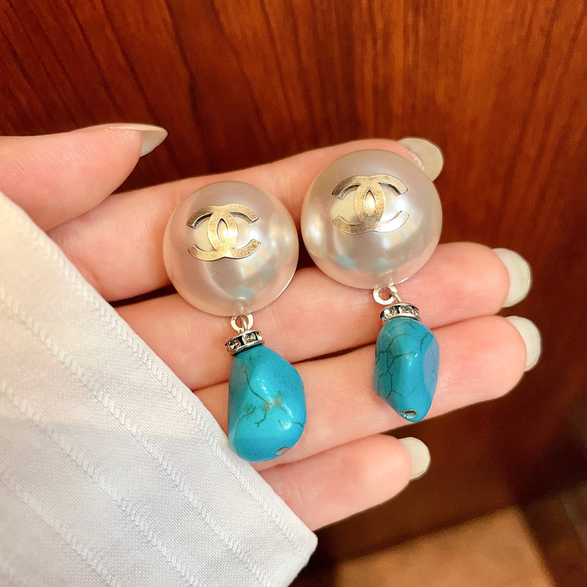 Double-C Emblem Pearl-Detail Statement Earrings – Pearl Detail – Design 031 side detail