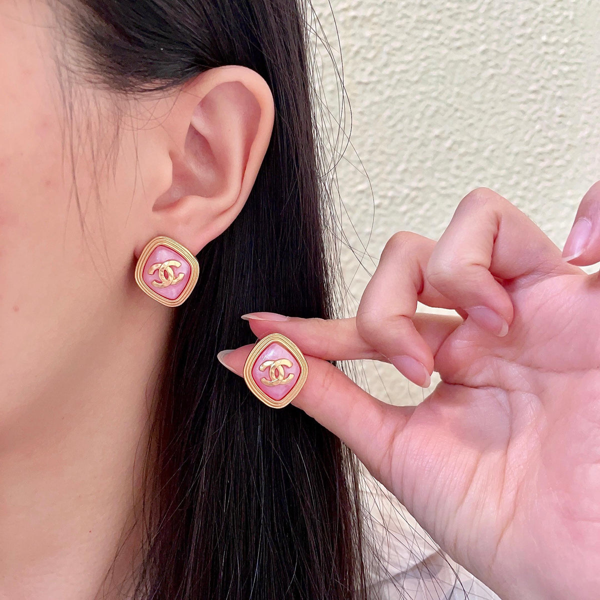 Double-C Emblem Stud Earrings in Polished Metal-Tone – Design 430 main product view