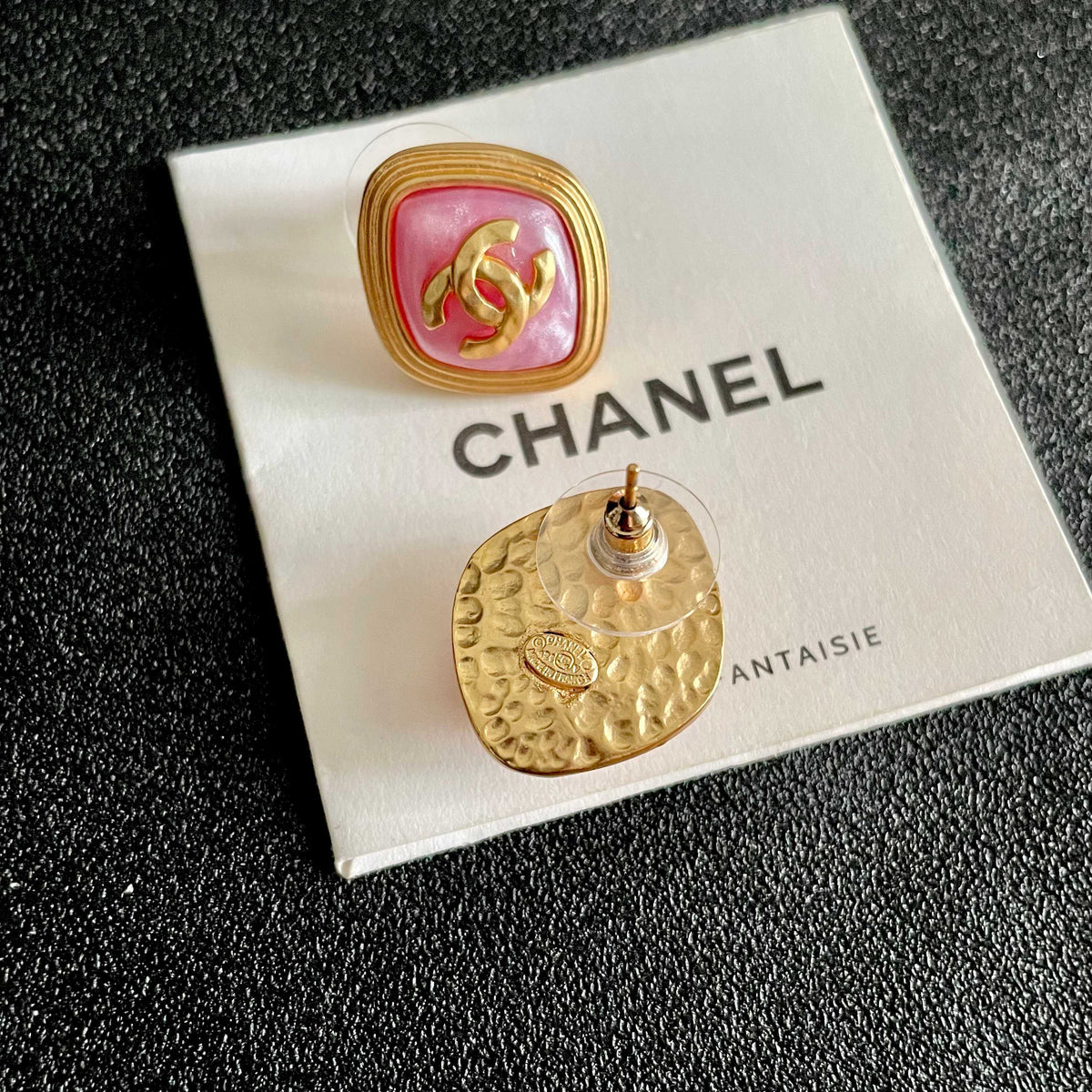Double-C Emblem Stud Earrings in Polished Metal-Tone – Design 430 main product view