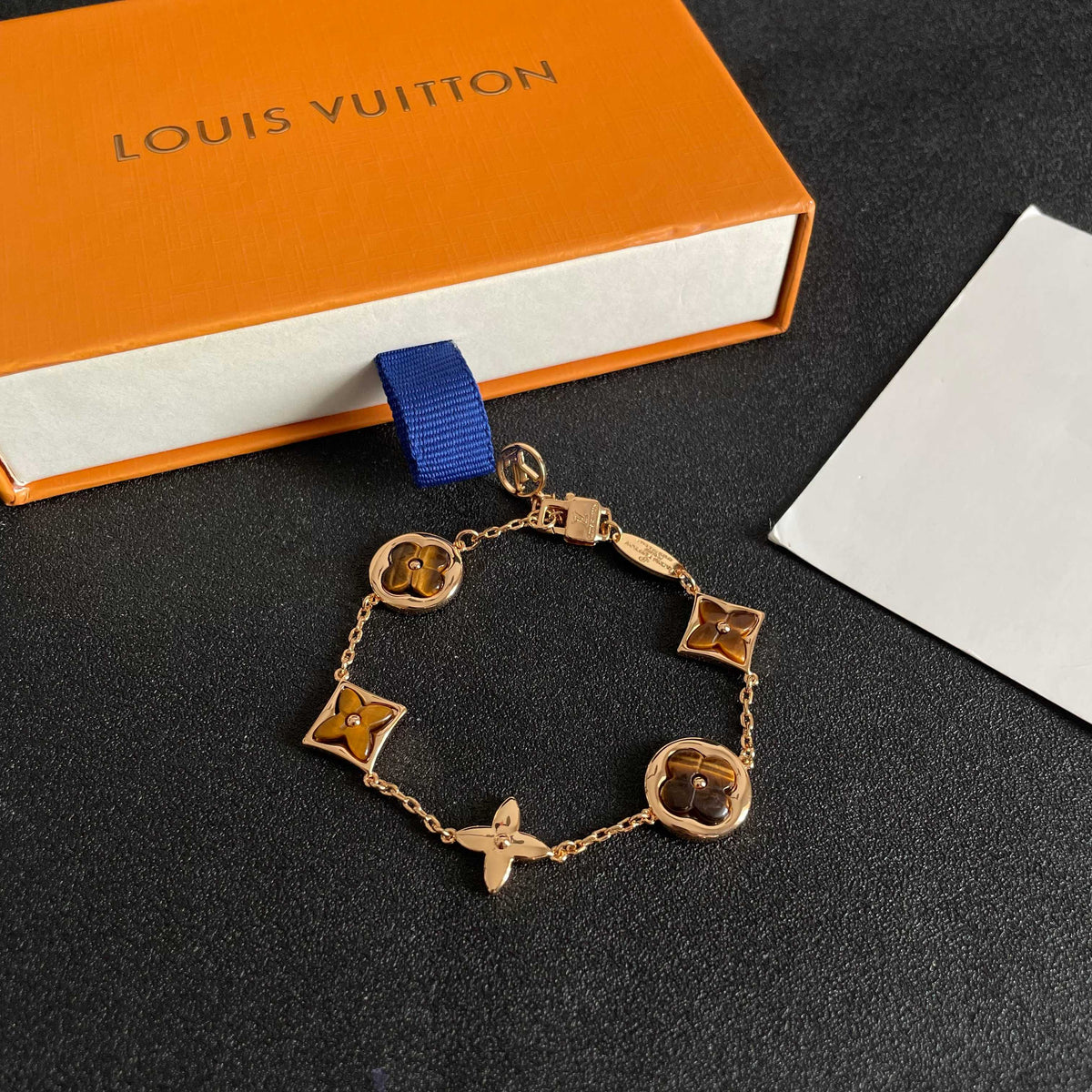 Geometric Emblem Bracelet in Gold-Tone – Design 029 close-up detail