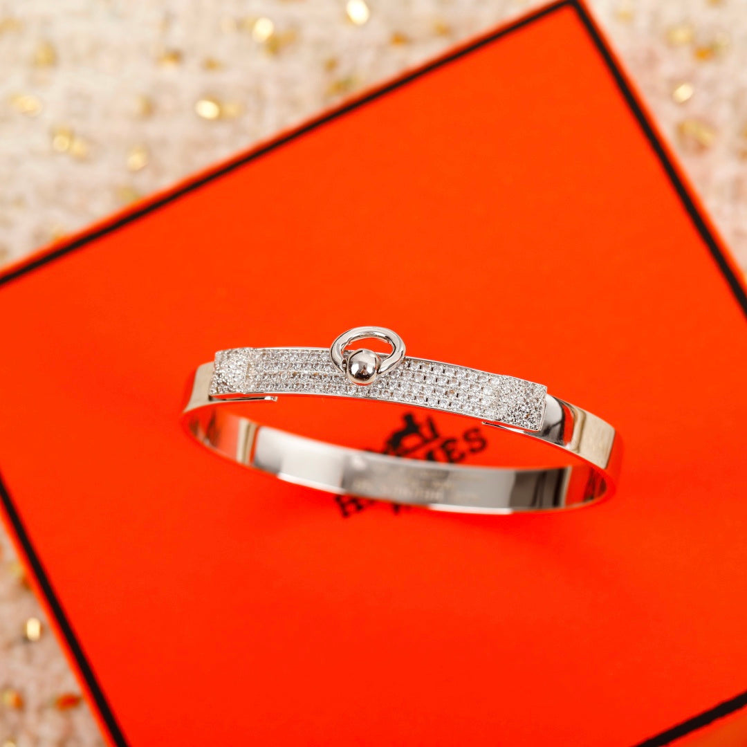 Signature Emblem Bangle in Polished Metal-Tone – Design 019 detail view