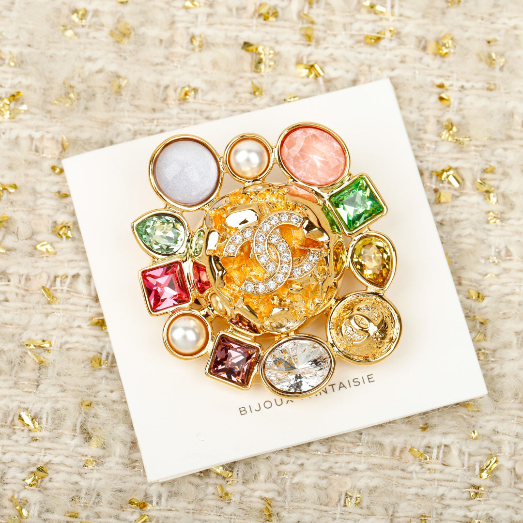 Double-C Emblem Brooch in Gold-Tone – Design 014 front product view