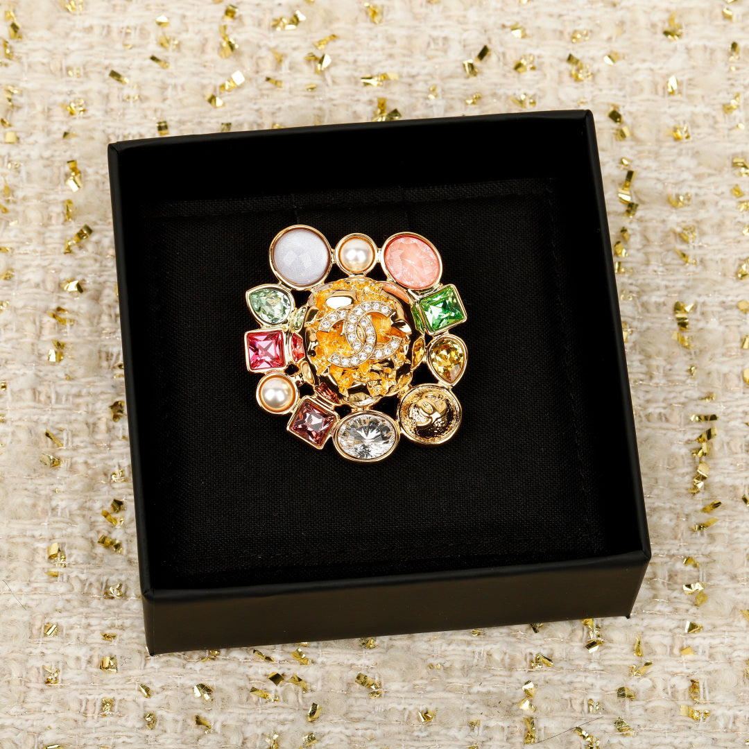 Double-C Emblem Brooch in Gold-Tone – Design 014 front product view