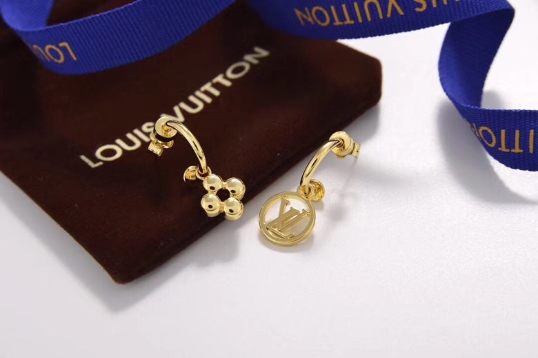 Letter Emblem Stud Earrings in Gold-Tone – Design 004 close-up detail