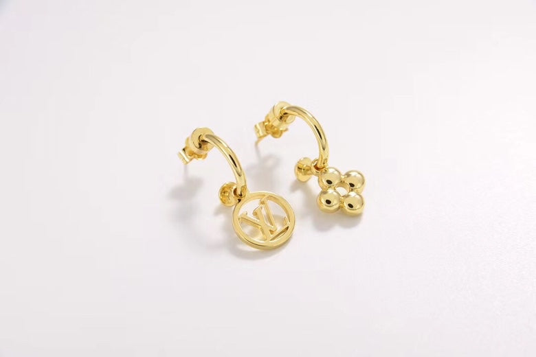 Letter Emblem Stud Earrings in Gold-Tone – Design 004 detail view