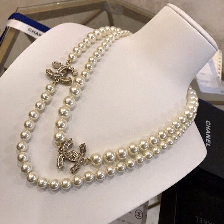 Pearl Pearl-Detail Pendant Necklace – Pearl Detail – Design 008 front product view