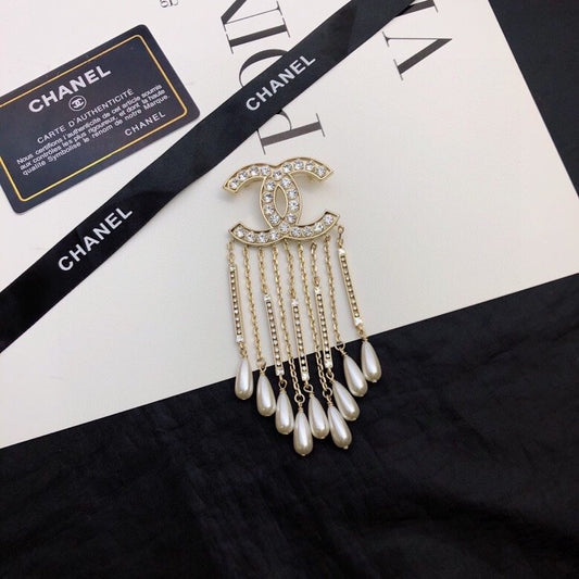 Signature Emblem Brooch in Polished Metal-Tone – Design 037 main product view