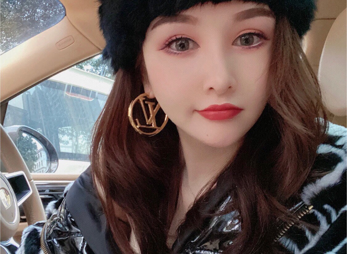 Round Statement Earrings in Gold-Tone – Design 004 main product view