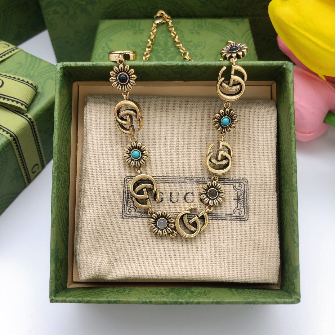 Floral Pendant Necklace in Polished Metal-Tone – Design 004 detail view