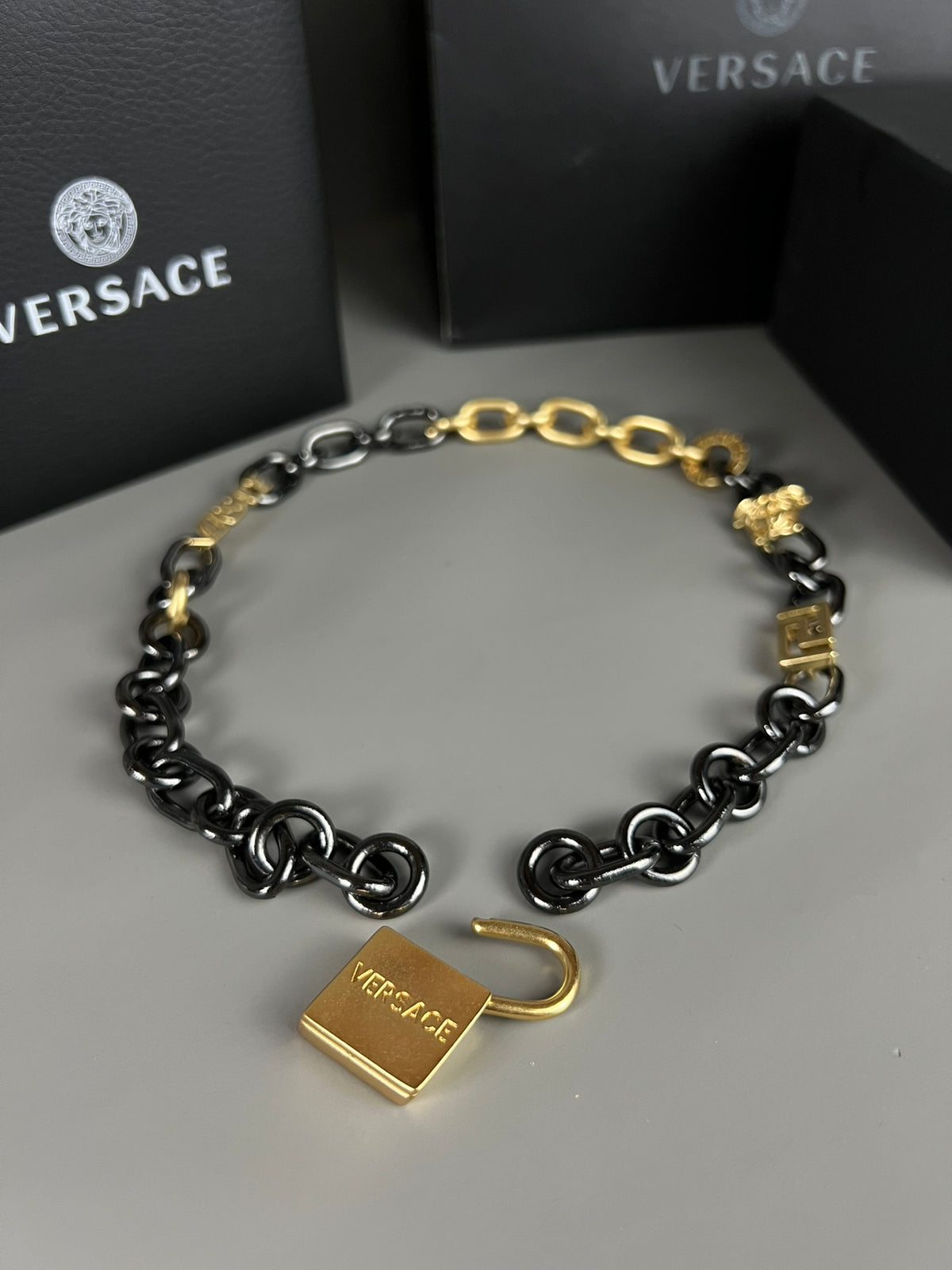Medusa Head Pendant Necklace in Polished Metal-Tone – Design 05 detail view