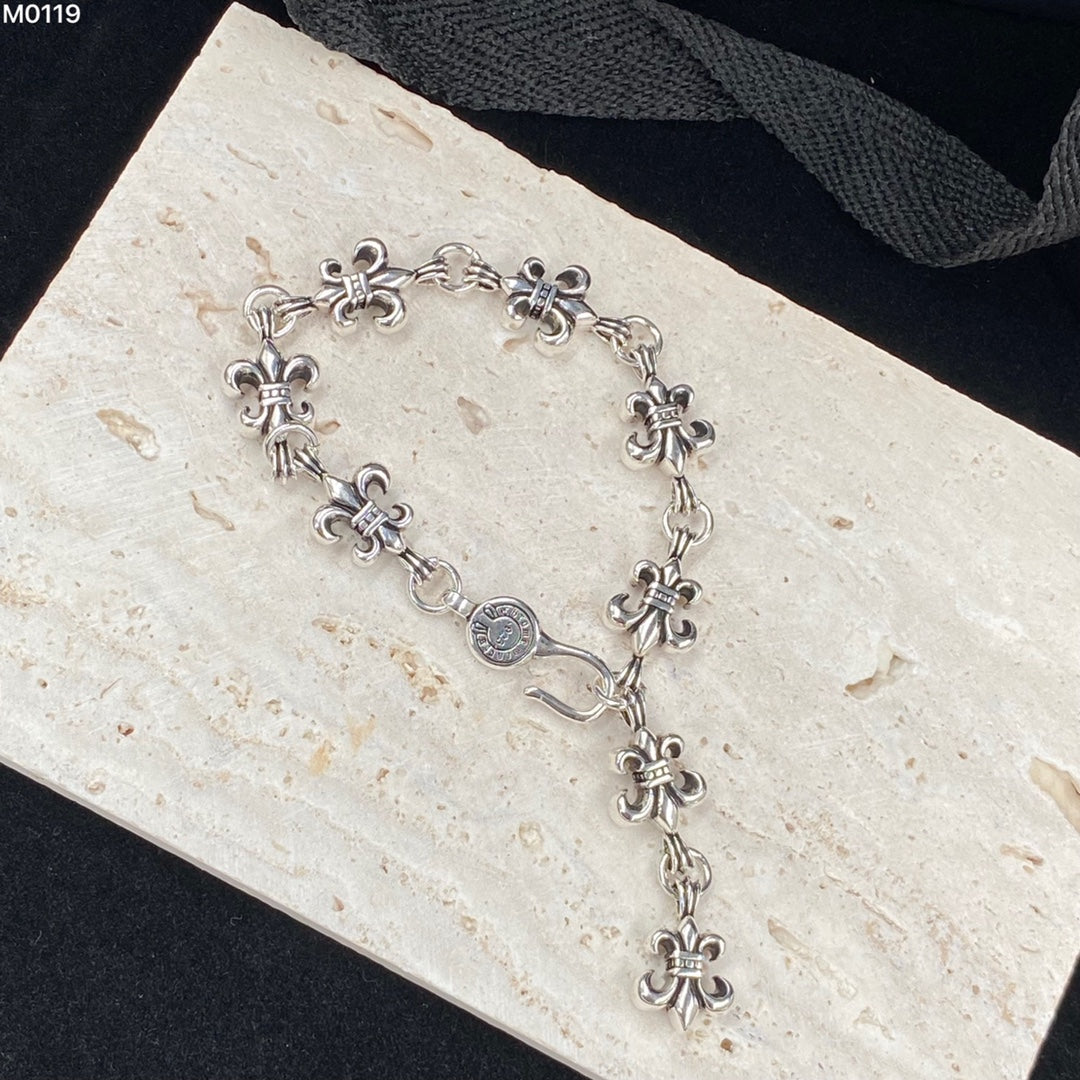 Gothic Emblem Statement Bracelet in Metal-Tone – Design 03 close-up detail