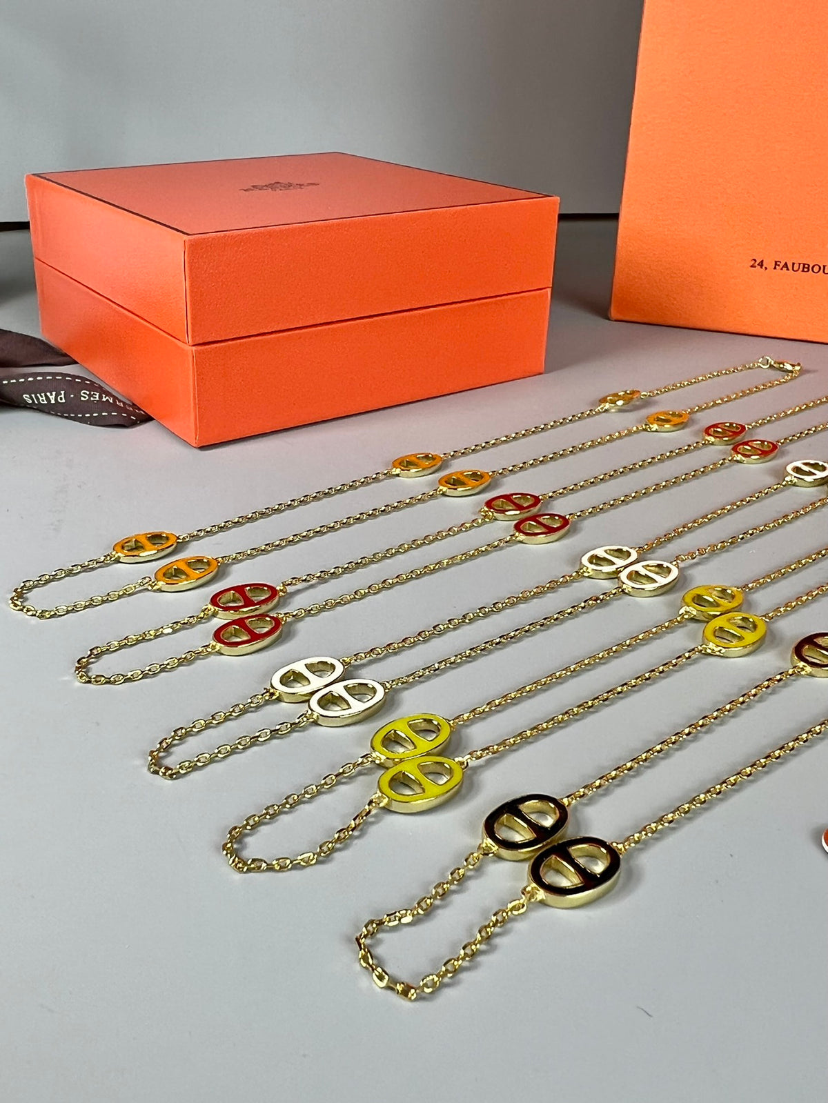 Toggle Pendant Necklace in Polished Metal-Tone – Toggle Detail – Design 011 main product view