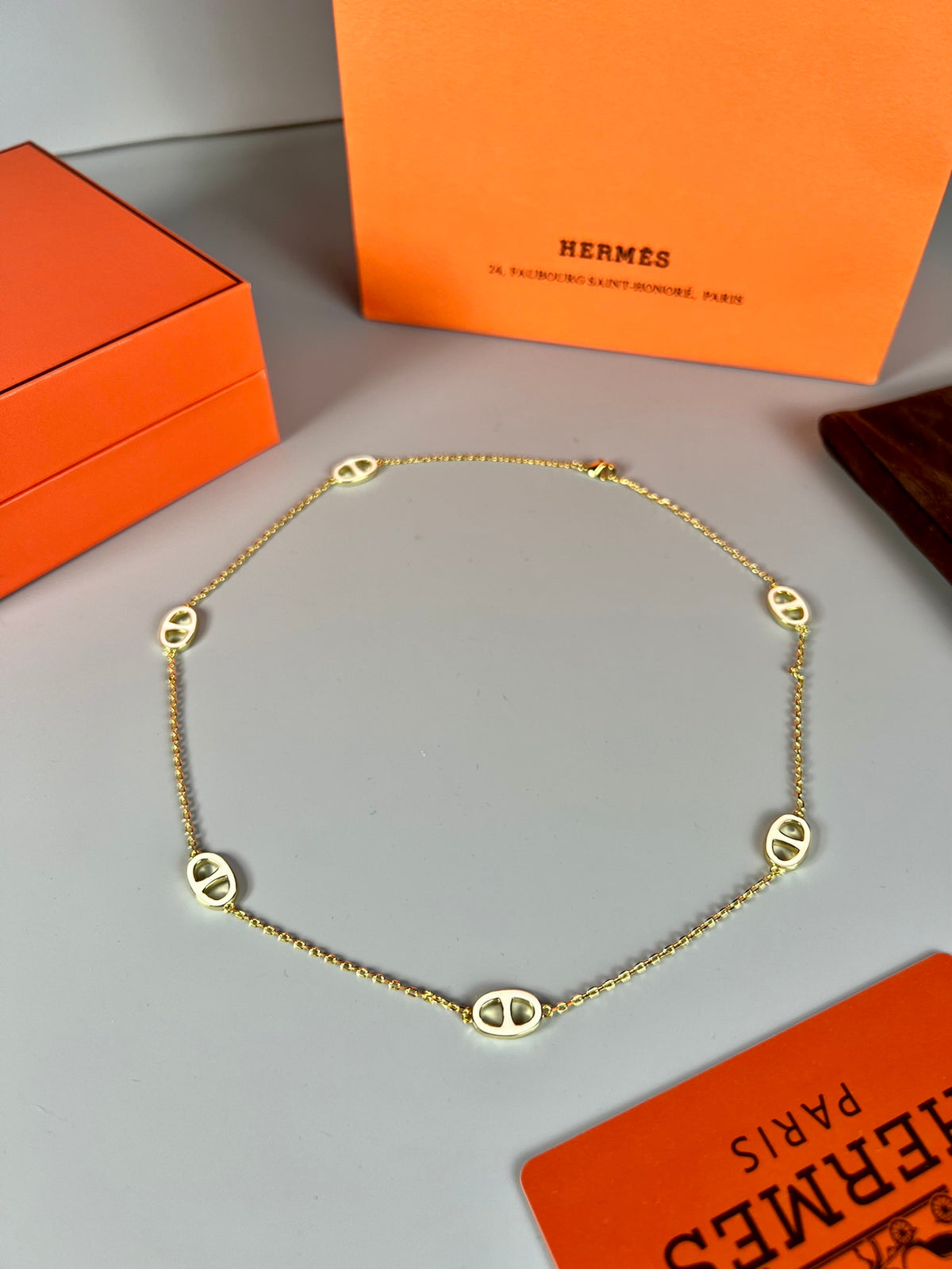 Toggle Pendant Necklace in Polished Metal-Tone – Toggle Detail – Design 011 detail view