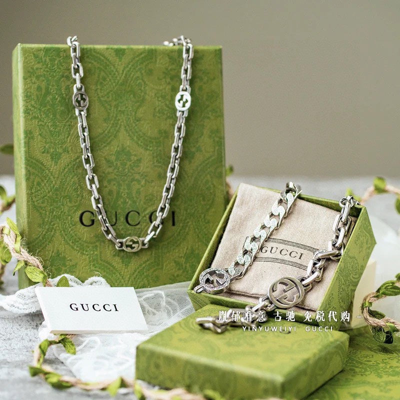 Double-G Emblem Bracelet in Polished Metal-Tone – Vintage Detail – Design 002 main product view