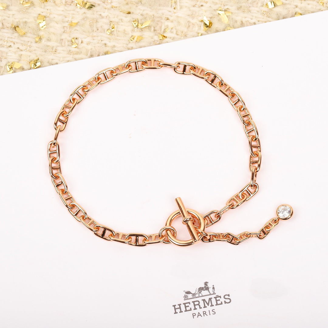 Signature Emblem Bracelet in Gold-Tone – Red Detail – Design 002 detail view