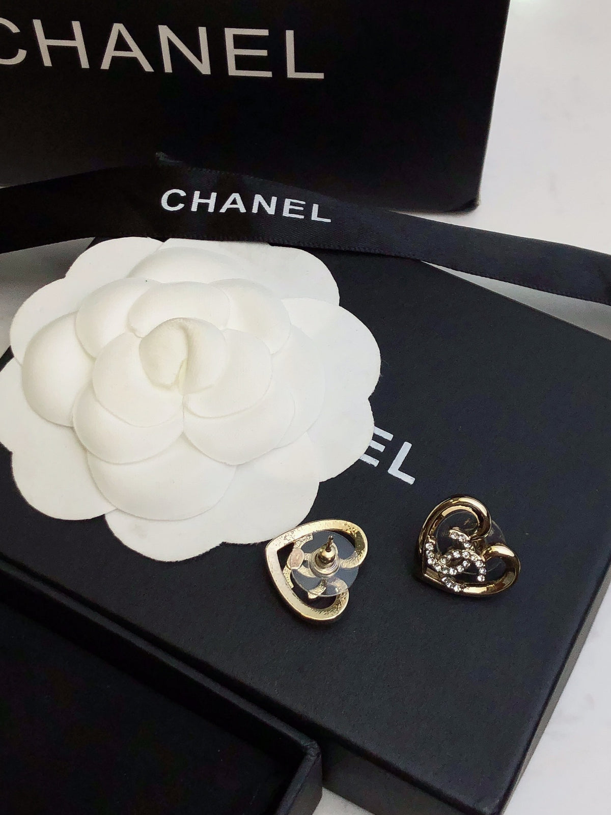 Heart Stud Earrings in Polished Metal-Tone – Heart Detail – Design 002 front product view