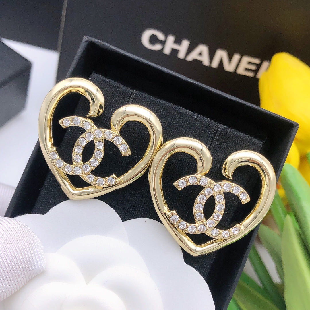 Heart Crystal-Accent Statement Earrings – Heart Detail – Design 002 detail view