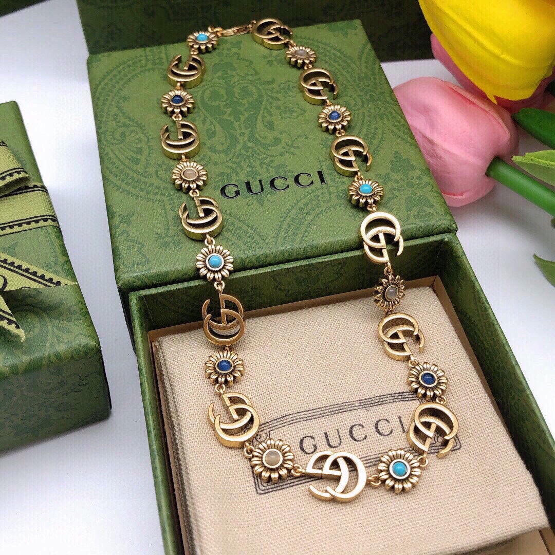 Floral Pendant Necklace in Polished Metal-Tone – Design 006 main product view