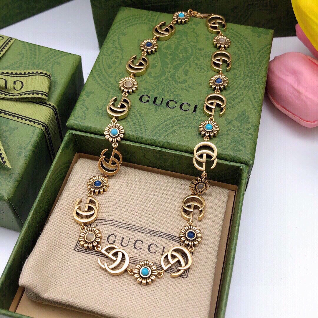 Floral Pendant Necklace in Polished Metal-Tone – Design 006 front product view
