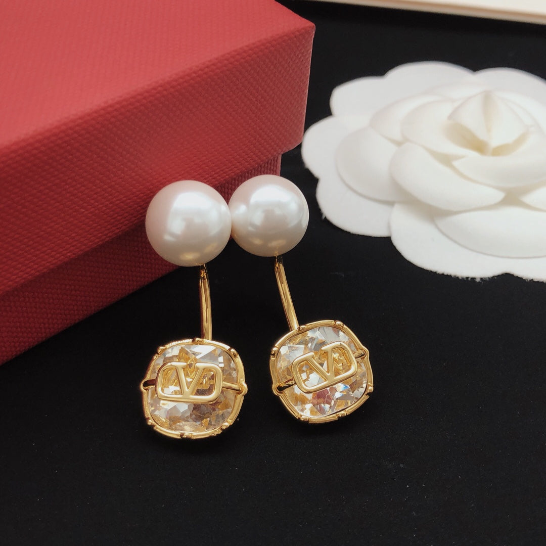 Signature Emblem Pearl-Detail Drop Earrings – White main product view