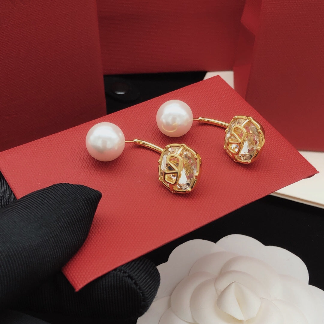 Signature Emblem Pearl-Detail Drop Earrings – White detail view